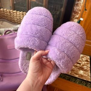 Ugg Fluff Yeah slippers